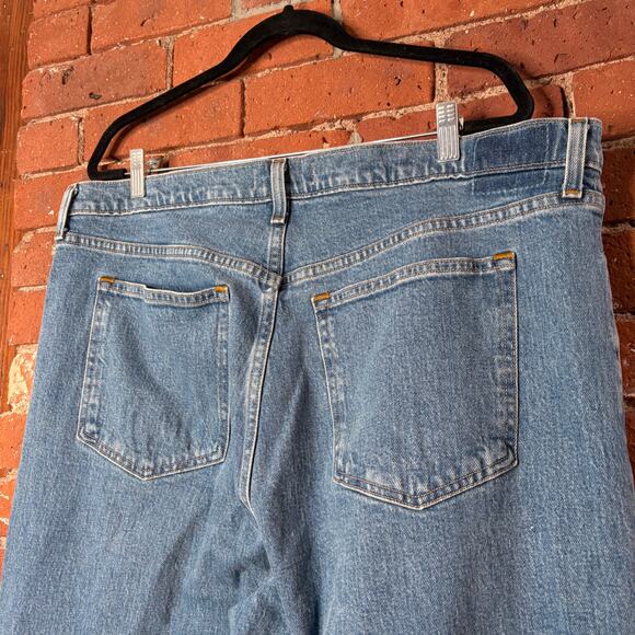 Abercrombie & Fitch The '90s Relaxed Jean High Rise Sz 34 18s Medium Wash Denim - Picture 13 of 14